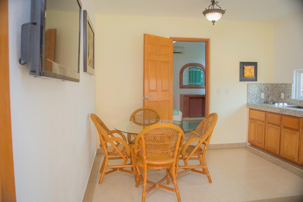 Bungalows Arena Dorada (Adults Only) Сиуатанехо Экстерьер фото